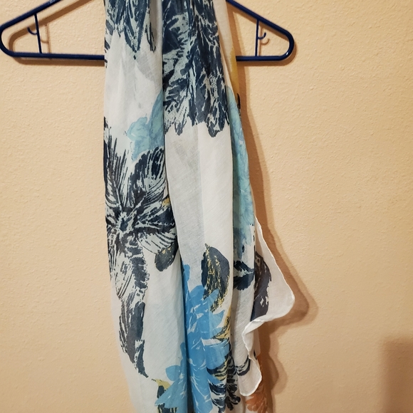 Colorful Scarf - Picture 2 of 2